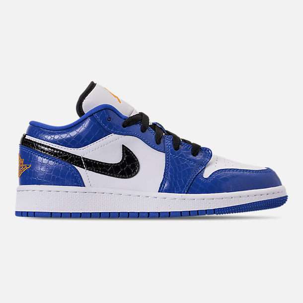 Kids\' Grade School Air Jordan 1 Low Basketball Shoes